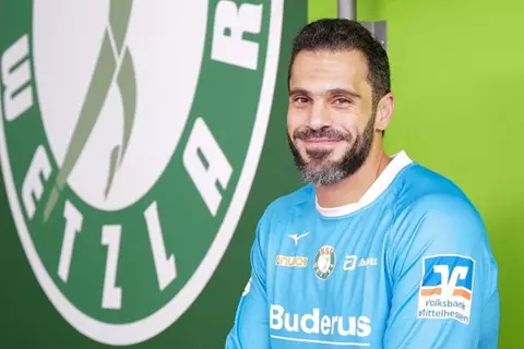 كرة يد.. فيتسلار الألماني يعلن التعاقد مع كريم هنداوي حارس الزمالك